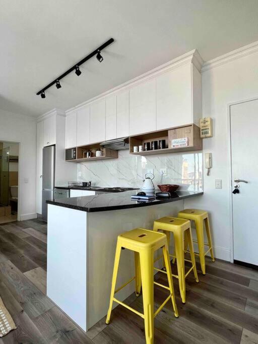 Modern, Trendy And Comfortable 2 Bedroom Apartment In Кейптаун Экстерьер фото