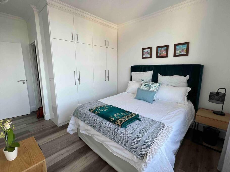 Modern, Trendy And Comfortable 2 Bedroom Apartment In Кейптаун Экстерьер фото